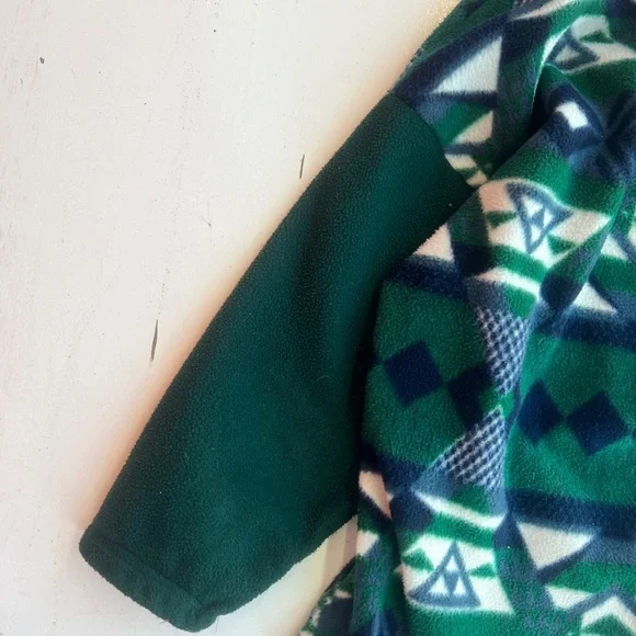 Green Pattern Fleece - Picture 6 of 8